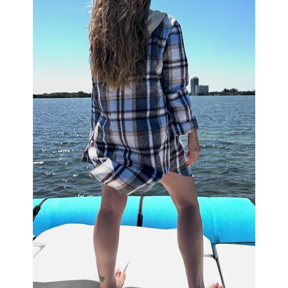 Hooded longline plaid flannel fleece shacket - Picture 2 of 3